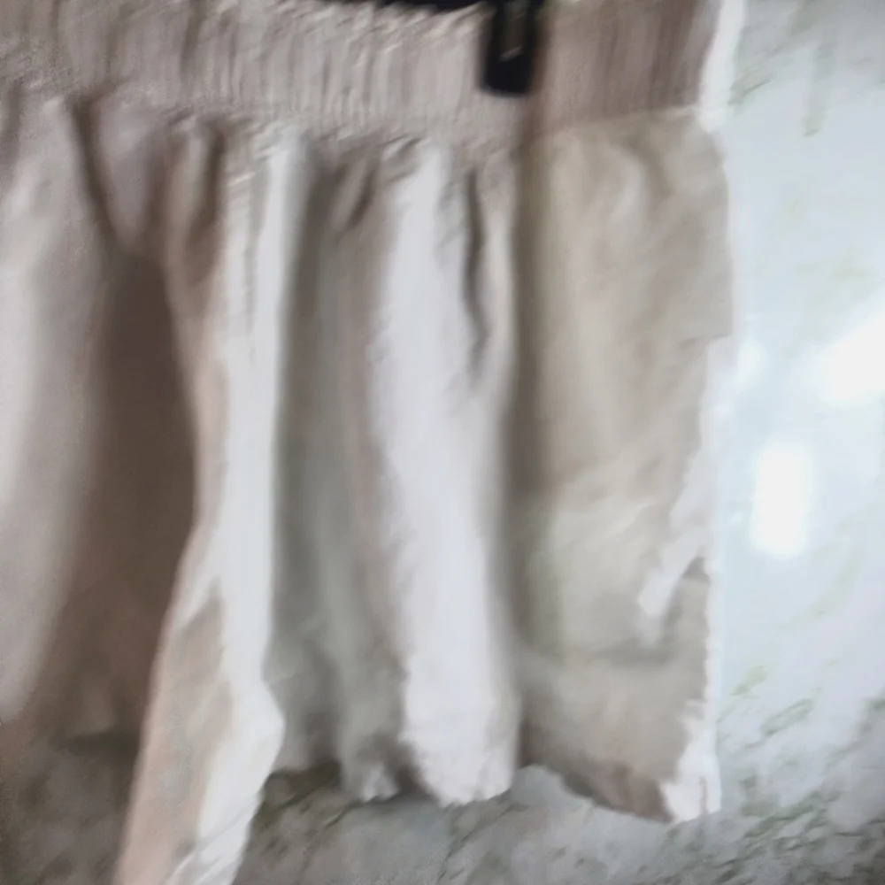 H & M White Linen Blend Shorts